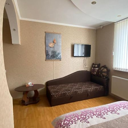 Отель Рио Melitopol Exterior photo