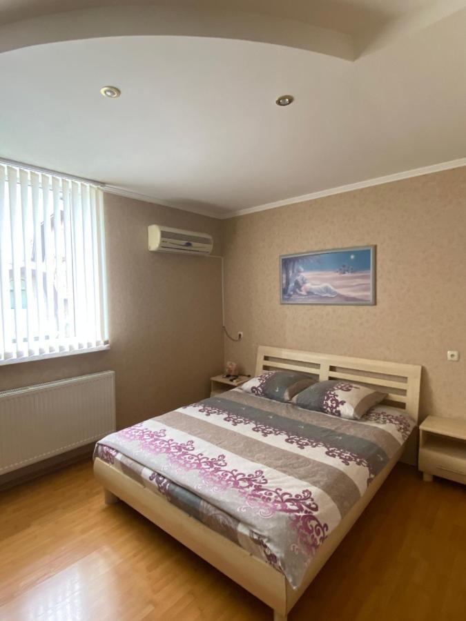Отель Рио Melitopol Exterior photo